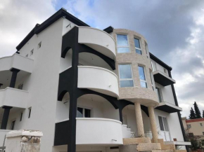 BORIS Apartments